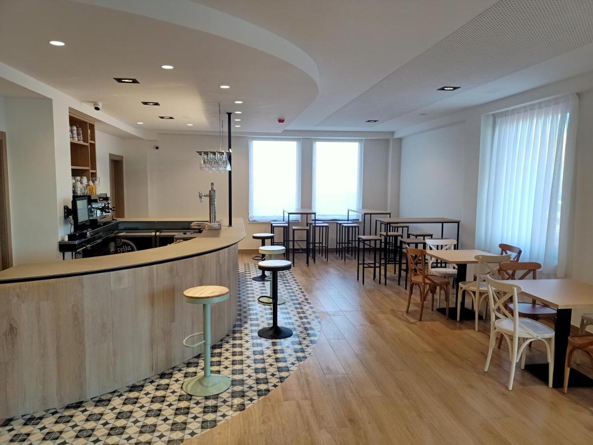 Albergue La Huella 산 마르틴 델 카미노 외부 사진